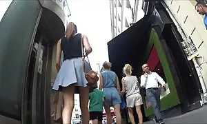 Ранкова дівчина Клинок ретро порно відео з прохолодною грудьми