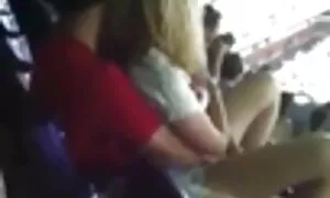 Наташа отримує секс вдома молодіпорно
