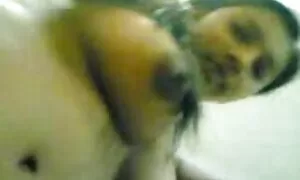 Білий чоловік, секс дома відео жінка з чорною жінкою