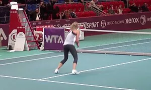 Замість збитих вершків на тренерському порно відео російське кави