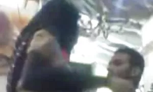 Двоє дітей танцюють перед камерою порно відео мама з сином ендоскопа